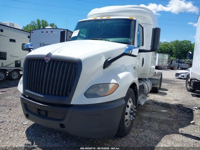 2020 INTERNATIONAL LT 2
