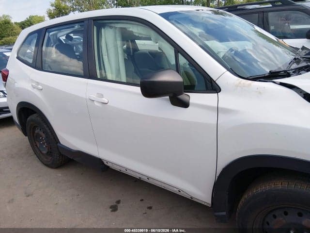 2019 SUBARU FORESTER 13