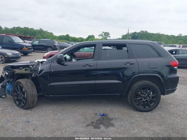 2018 JEEP GRAND CHEROKEE ALTITUDE 4X4 13