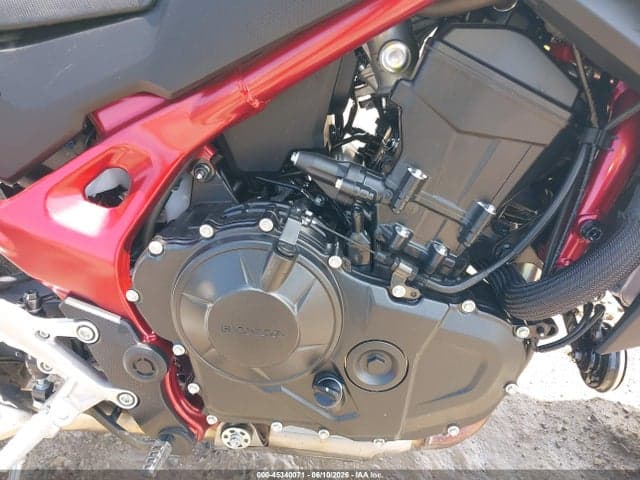 2025 HONDA CB750 A 8