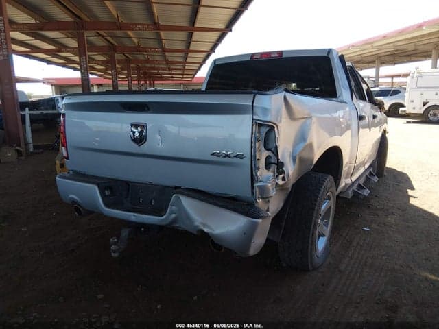 2017 RAM 1500 EXPRESS 4X4 5'7 BOX 4