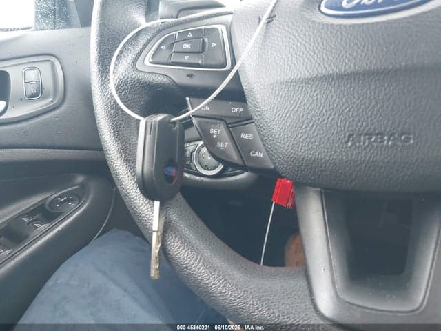 2017 FORD ESCAPE SE 11