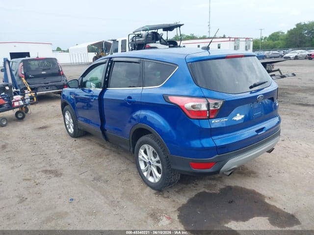 2017 FORD ESCAPE SE 3