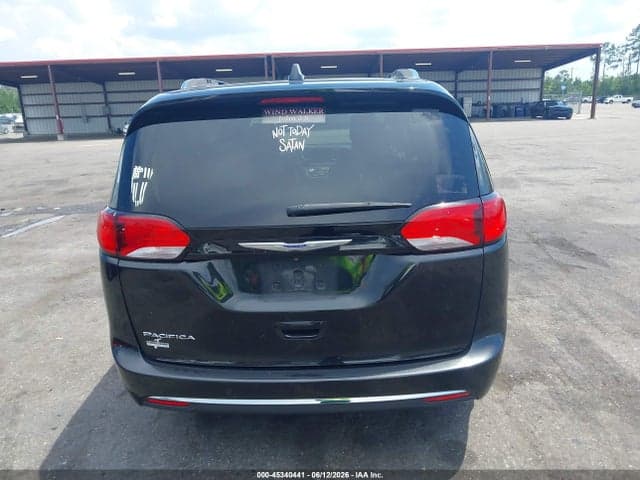 2018 CHRYSLER PACIFICA TOURING L PLUS 16