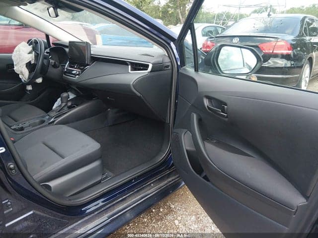 2025 TOYOTA COROLLA LE 5