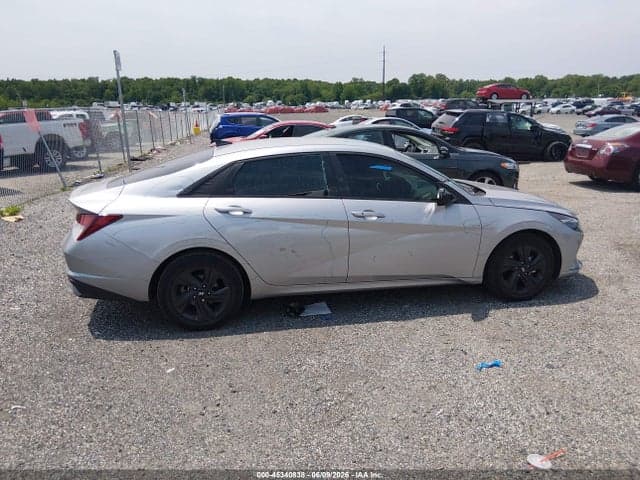 2021 HYUNDAI ELANTRA SEL 13