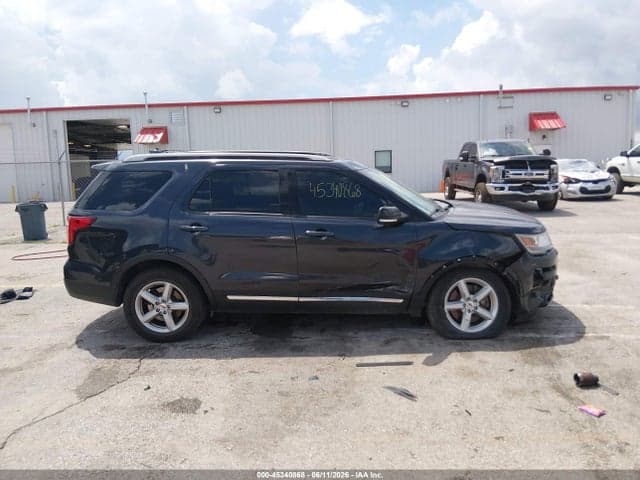 2017 FORD EXPLORER XLT 13