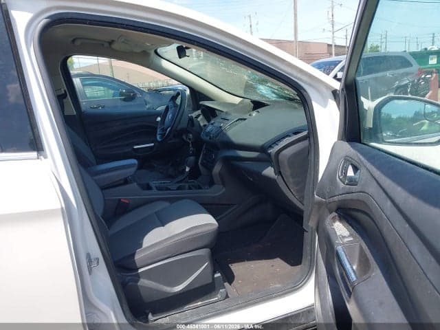 2017 FORD ESCAPE SE 5