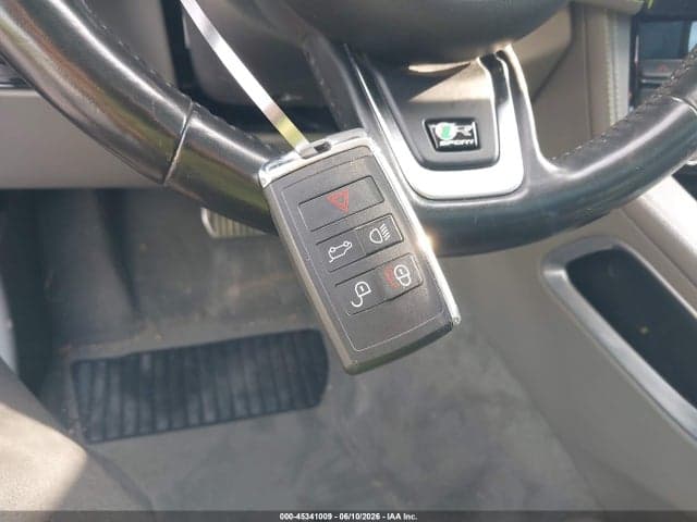 2018 JAGUAR F-PACE 25T 11