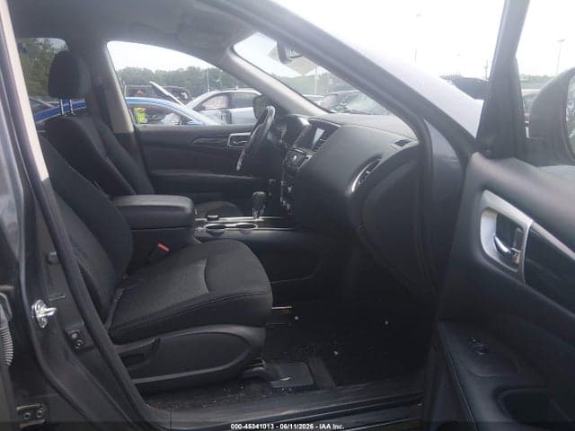 2019 NISSAN PATHFINDER SV 5