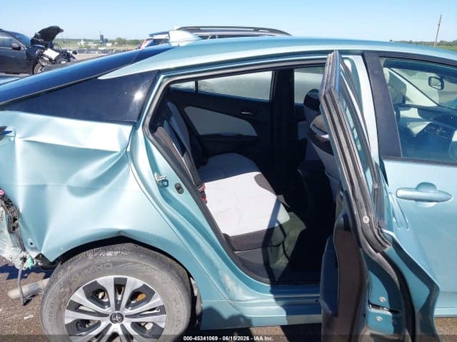 2021 TOYOTA PRIUS LE AWD-E 8