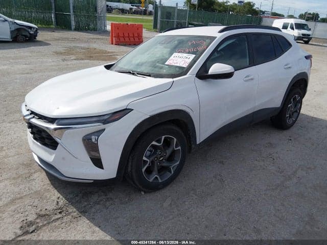 2025 CHEVROLET TRAX FWD LT 2