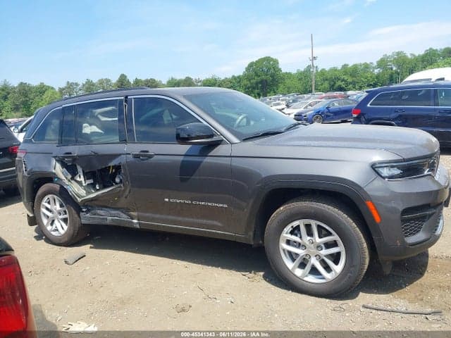 2025 JEEP GRAND CHEROKEE LAREDO X 4X4 6