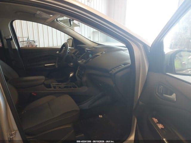 2018 FORD ESCAPE SE 5