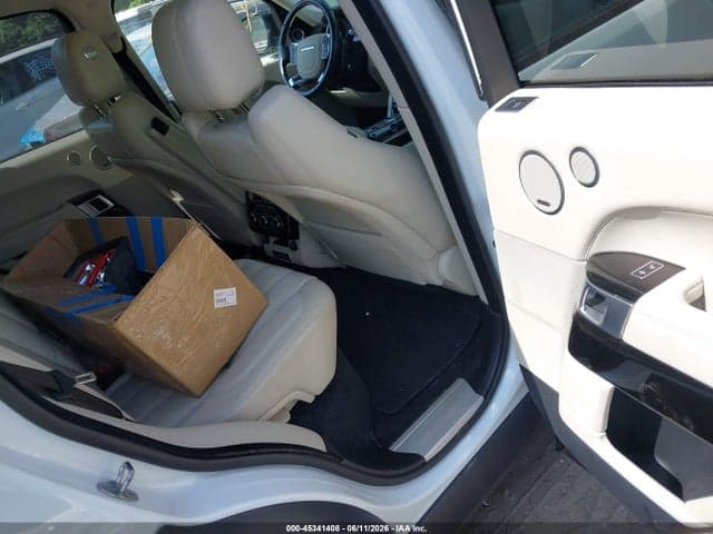 2014 LAND ROVER RANGE ROVER 8