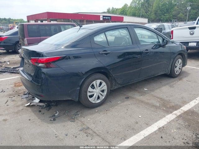 2025 NISSAN VERSA 1.6 S 4