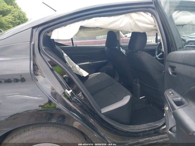 2025 NISSAN VERSA 1.6 S 8
