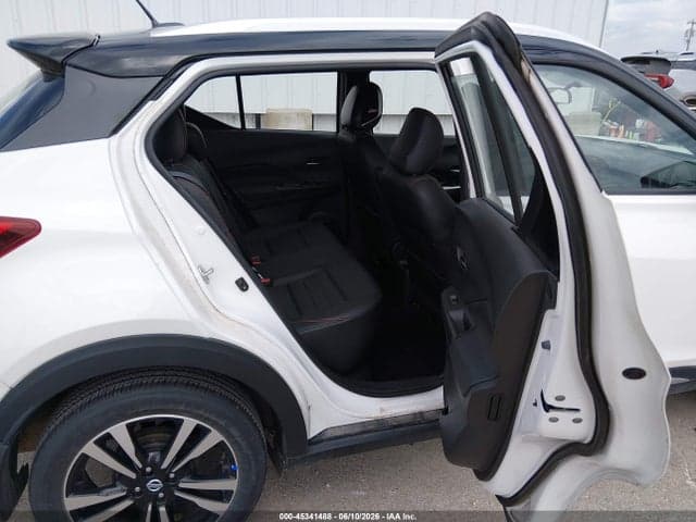 2019 NISSAN KICKS SR 8