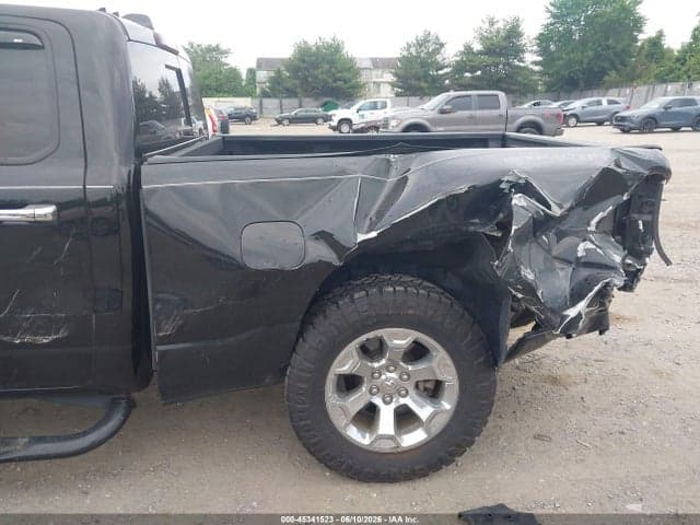 2022 RAM 1500 BIG HORN 4X4 6'4 BOX 6