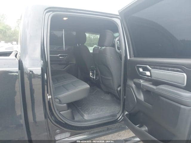 2022 RAM 1500 BIG HORN 4X4 6'4 BOX 8