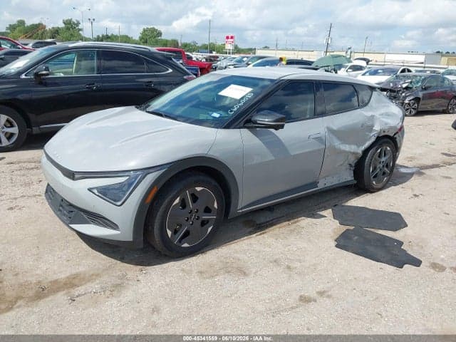 2025 KIA EV6 LIGHT LONG RANGE RWD 2
