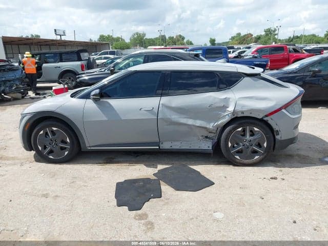 2025 KIA EV6 LIGHT LONG RANGE RWD 13