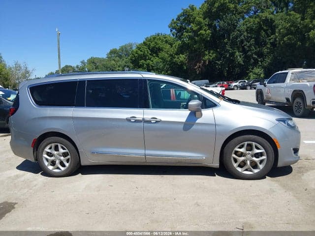 2019 CHRYSLER PACIFICA TOURING L PLUS 13