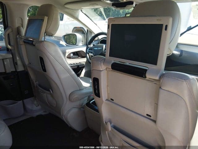 2019 CHRYSLER PACIFICA TOURING L PLUS 18