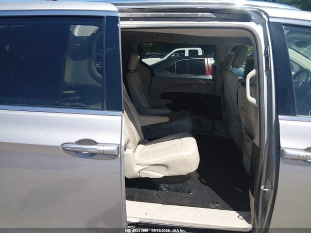 2019 CHRYSLER PACIFICA TOURING L PLUS 8