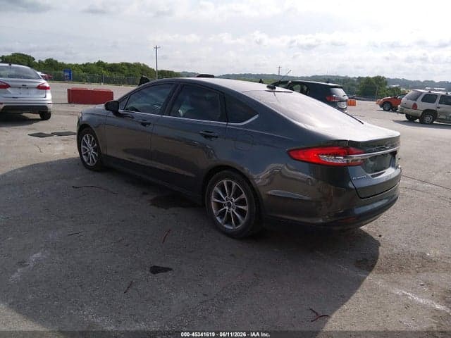 2017 FORD FUSION SE 3