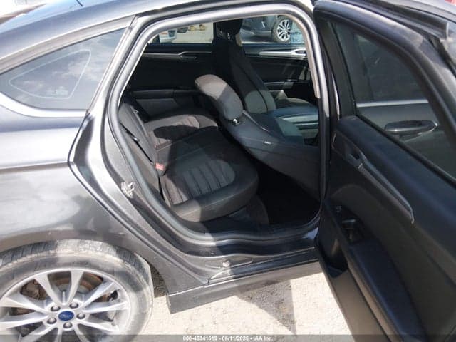 2017 FORD FUSION SE 8