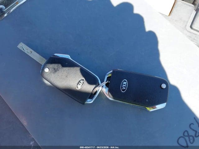 2020 KIA SOUL LX 11
