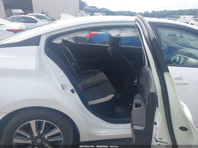 2021 NISSAN VERSA SV XTRONIC CVT 8