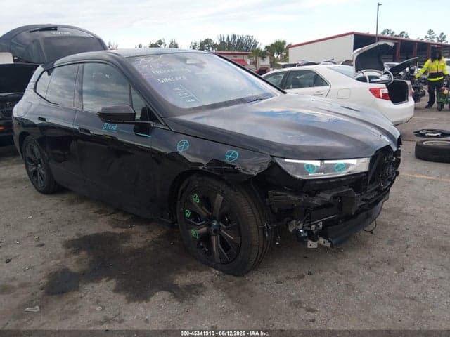 2025 BMW IX XDRIVE50 1