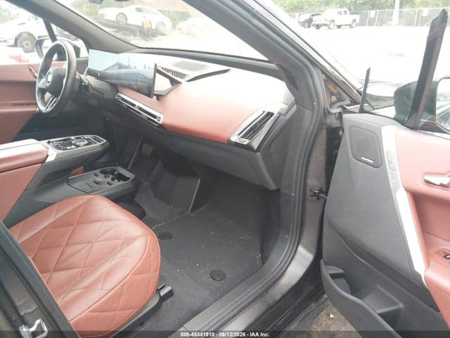 2025 BMW IX XDRIVE50 5