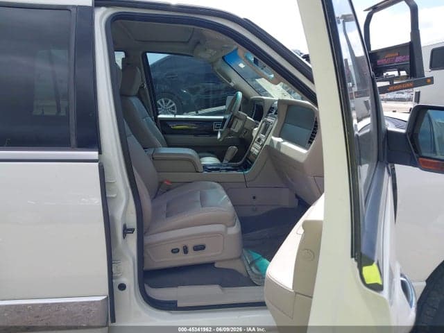 2008 LINCOLN NAVIGATOR 5