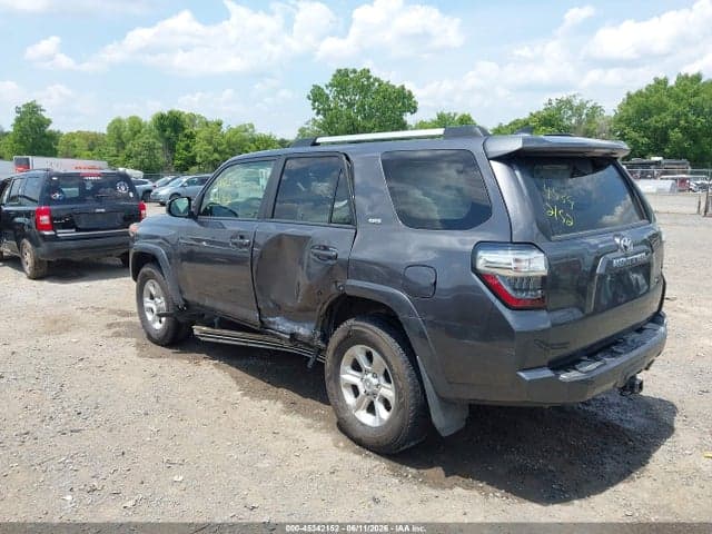 2020 TOYOTA 4RUNNER SR5 3