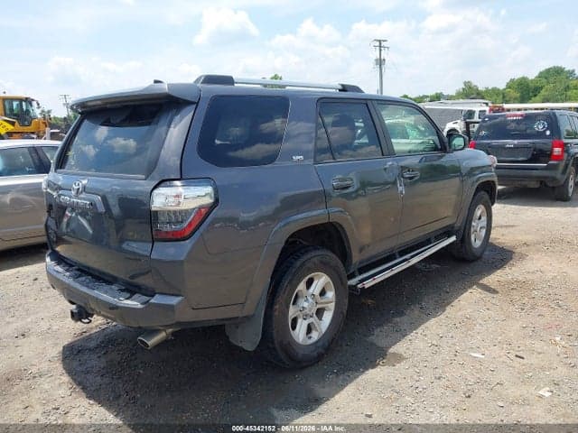 2020 TOYOTA 4RUNNER SR5 4