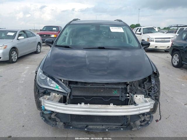 2017 CHRYSLER PACIFICA TOURING-L 12