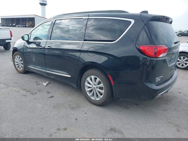 2017 CHRYSLER PACIFICA TOURING-L 3