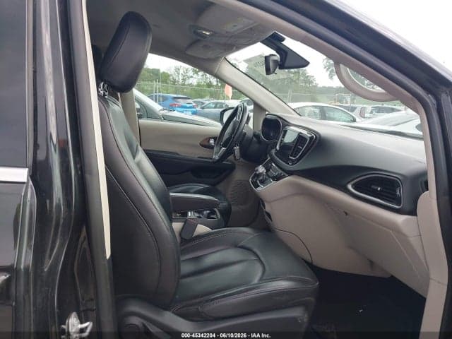 2017 CHRYSLER PACIFICA TOURING-L 5