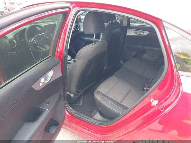 2024 KIA FORTE LXS 8