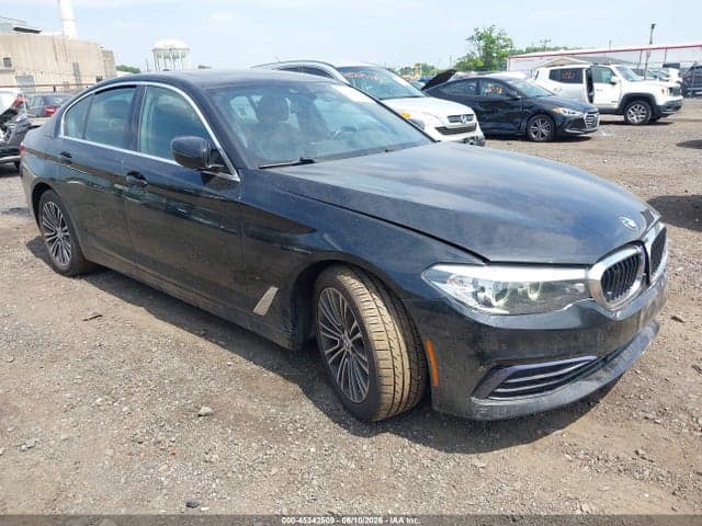 2019 BMW 530I 1