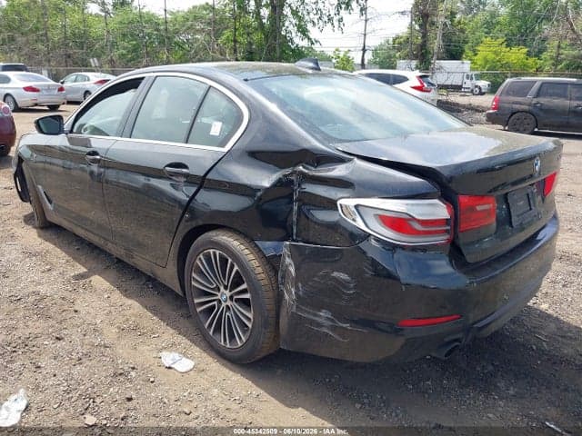 2019 BMW 530I 6