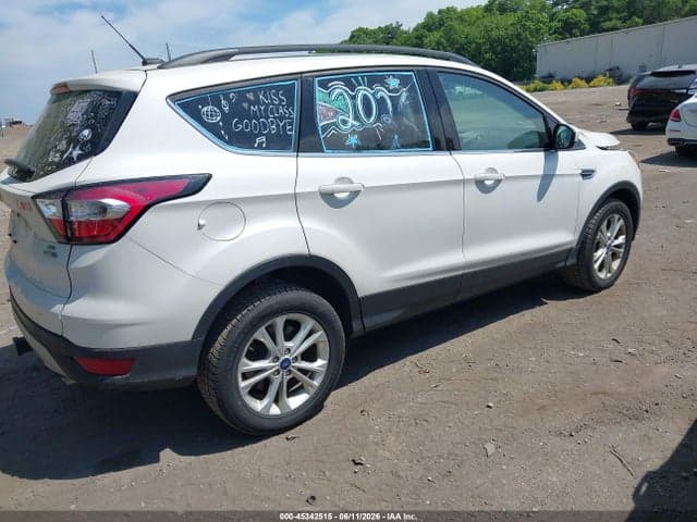 2017 FORD ESCAPE SE 4