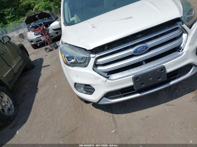 2017 FORD ESCAPE SE 6