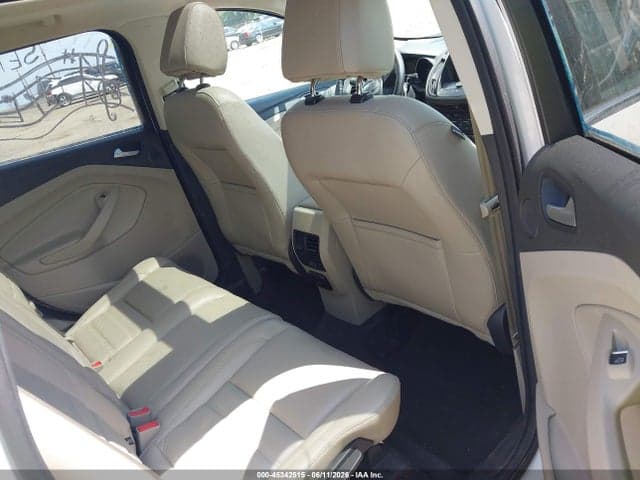 2017 FORD ESCAPE SE 8