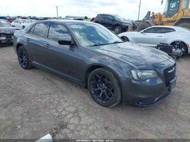 2019 CHRYSLER 300 TOURING 1
