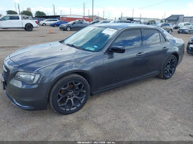 2019 CHRYSLER 300 TOURING 2
