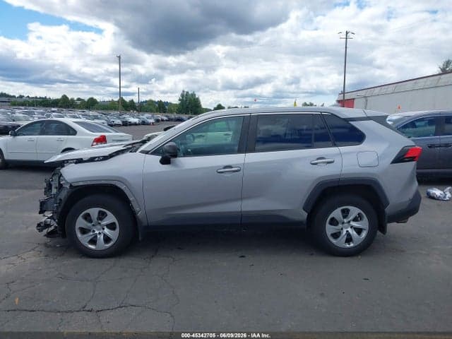 2022 TOYOTA RAV4 LE 15